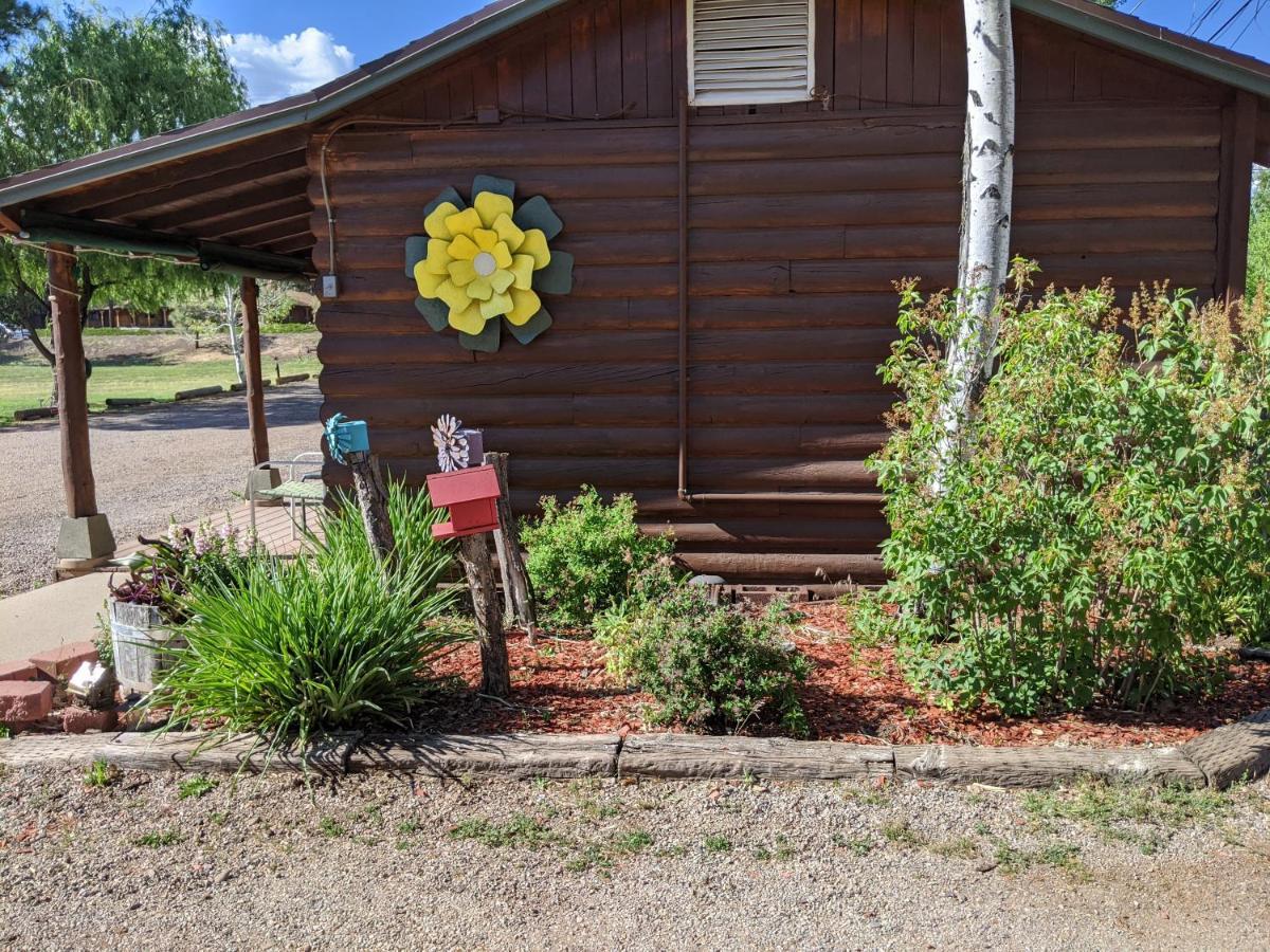 Double B Lodge Pinetop-Lakeside Exterior photo